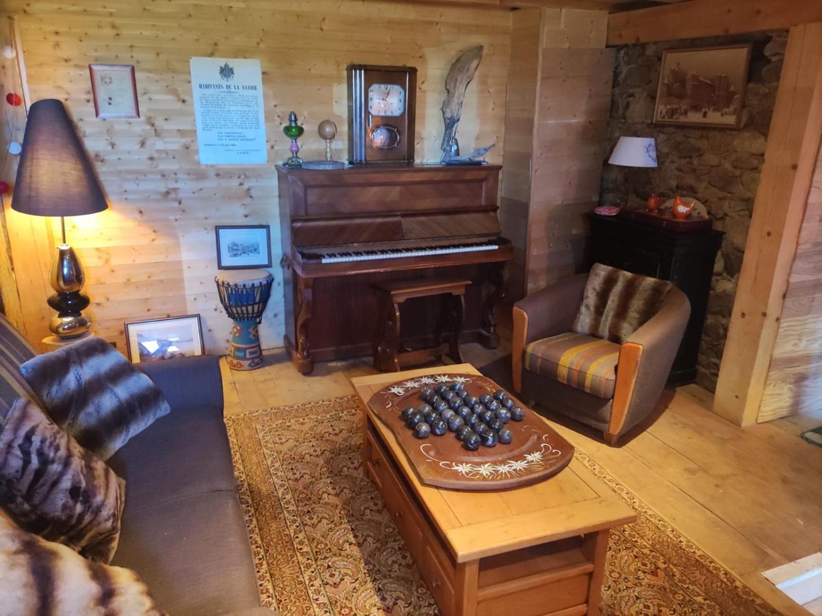 La Chambre Nature Chez Les Garcons Saint-Paul-sur-Yenne Luaran gambar