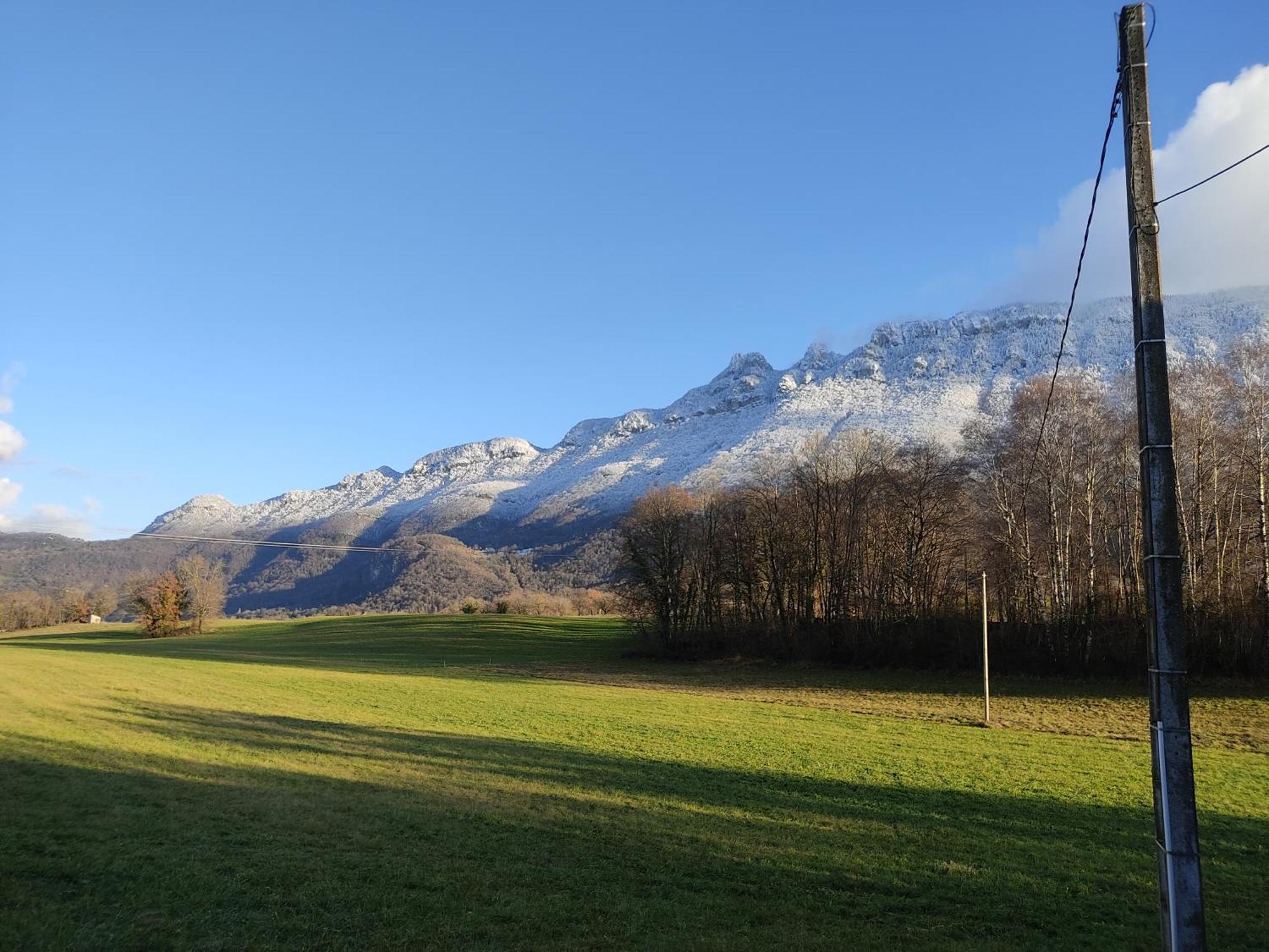 La Chambre Nature Chez Les Garcons Saint-Paul-sur-Yenne Luaran gambar